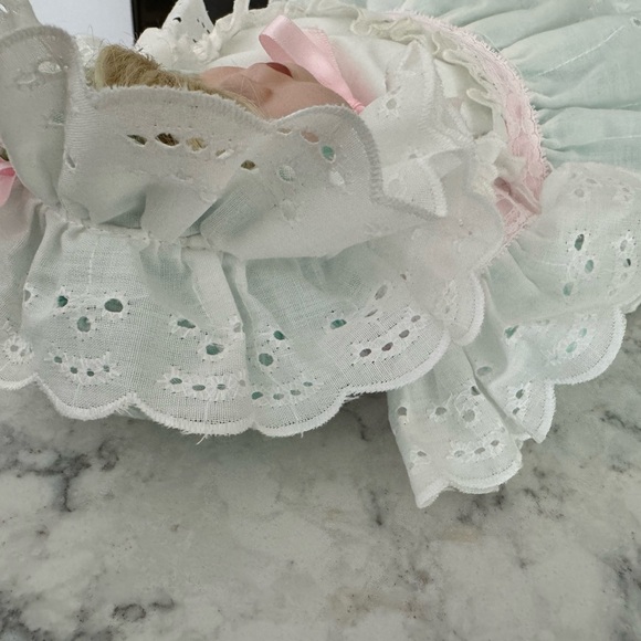 Holly Hunt Sugar Plum  Doll Tiny Treasures World Gallery Collection - Picture 13 of 16